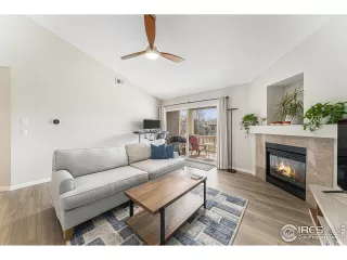 Photo #4: 1028235 Listing