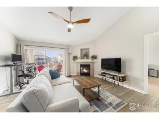 Photo #6: 1028235 Listing