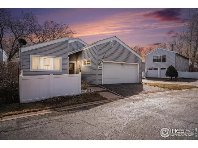 MLS: 1028324 Condo For Sale