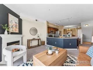 Photo #4: 1028360 Listing