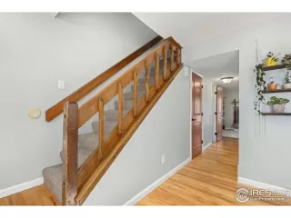 Photo #5: 1028397 Listing