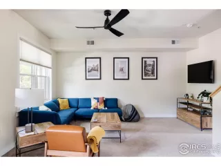 Photo #2: 1028410 Listing