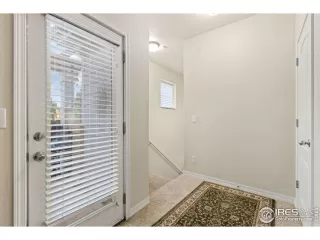 Photo #2: 1028412 Listing