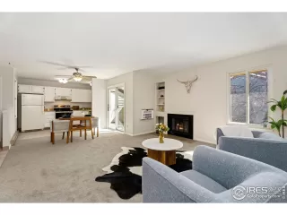 Photo #3: 1028497 Listing