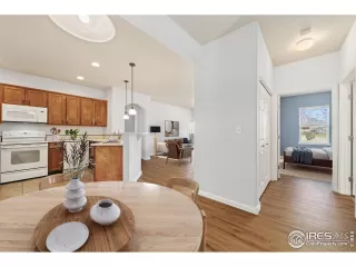 Photo #2: 1028536 Listing