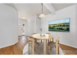 Photo #3: 1028536 Listing