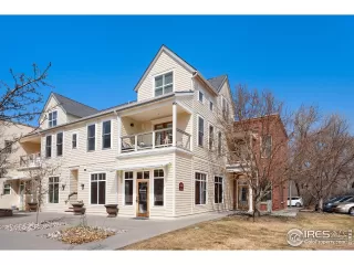 Photo #1: 1028568 Listing