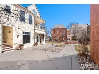 Photo #2: 1028568 Listing