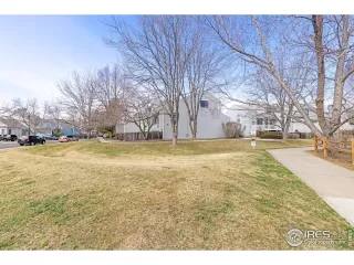 Photo #2: 1028611 Listing