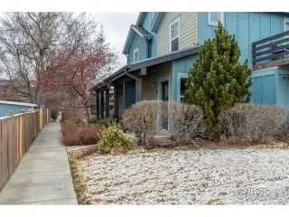 Photo #4: 1028663 Listing