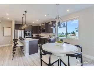 Photo #4: 1028683 Listing 