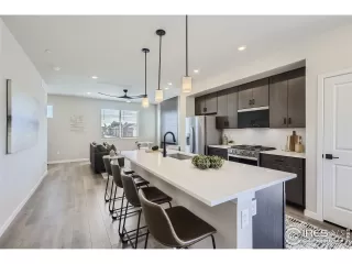 Photo #1: 1028688 Listing