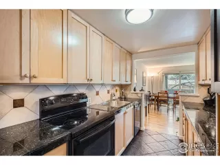 Photo #5: 1028692 Listing 