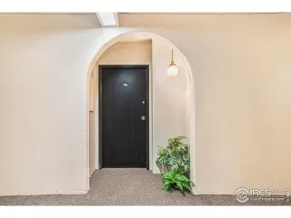 Photo #1: 1028708 Listing