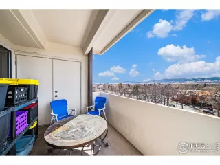 Photo #5: 1028708 Listing