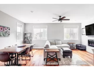 Photo #4: 1028736 Listing 