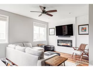 Photo #6: 1028736 Listing 