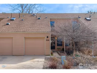 Photo #1: 1028759 Listing