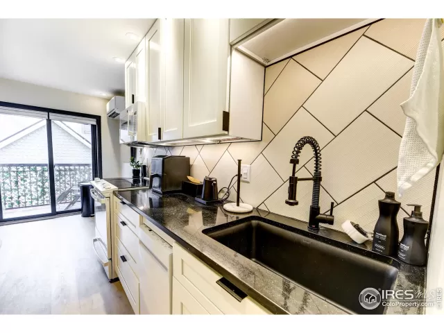 MLS: 1028765 Condo For Sale