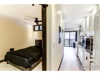 Photo #3: 1028765 Listing