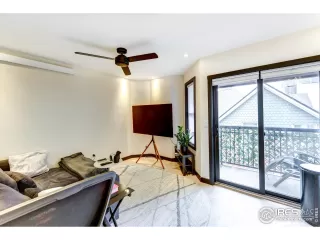 Photo #6: 1028765 Listing