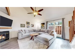 Photo #1: 1028828 Listing