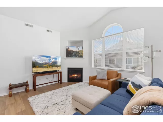 MLS: 1028850 Condo For Sale