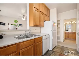 Photo #4: 1028872 Listing