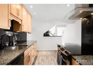 Photo #6: 1028920 Listing 