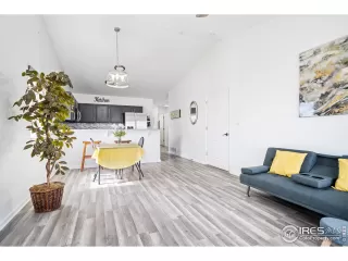 Photo #3: 1029002 Listing