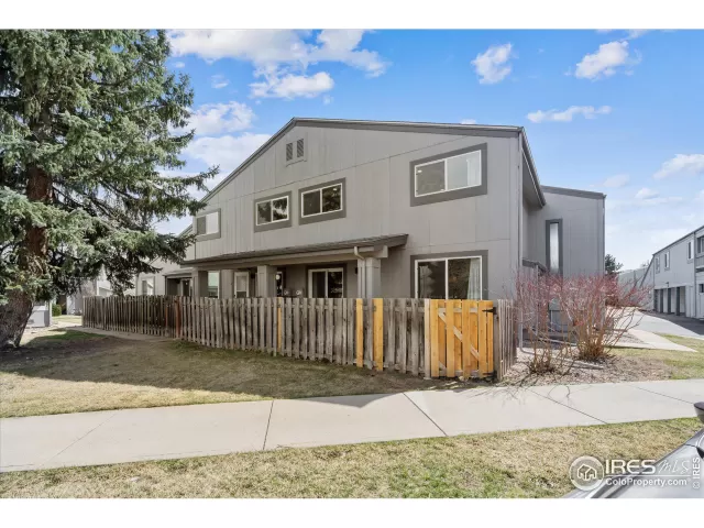 MLS: 1029003 Condo For Sale