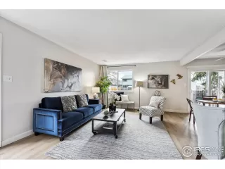 Photo #3: 1029003 Listing