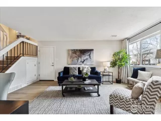 Photo #4: 1029003 Listing