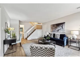 Photo #5: 1029003 Listing