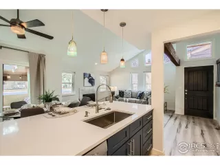 Photo #5: 1029064 Listing 