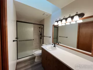 Photo #4: 1029078 Listing