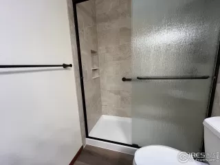 Photo #6: 1029078 Listing