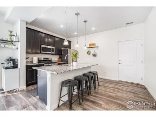 Photo #2: 1029112 Listing