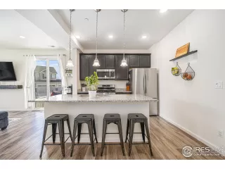 Photo #3: 1029112 Listing