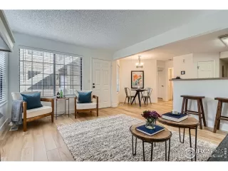 Photo #4: 1029120 Listing