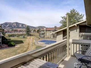 Photo #1: 1029128 Listing