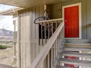 Photo #3: 1029128 Listing