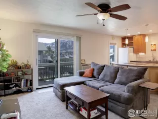 Photo #5: 1029128 Listing