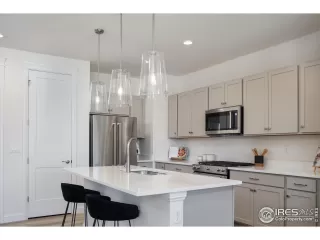 Photo #5: 1029130 Listing 