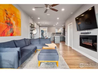 Photo #3: 1029135 Listing