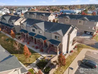 Photo #2: 1029189 Listing