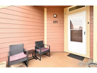 Photo #2: 1029252 Listing