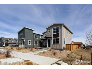 Photo #2: 1029336 Listing