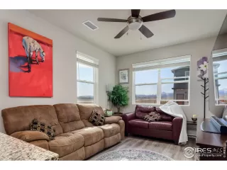 Photo #6: 1029336 Listing