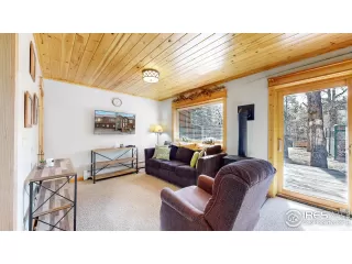 Photo #3: 1029354 Listing